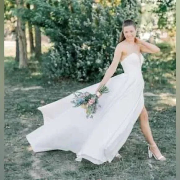 Lulus Now and Always White Beaded Embroidered Strapless Gown Size 8 NWOT - Picture 11 of 16